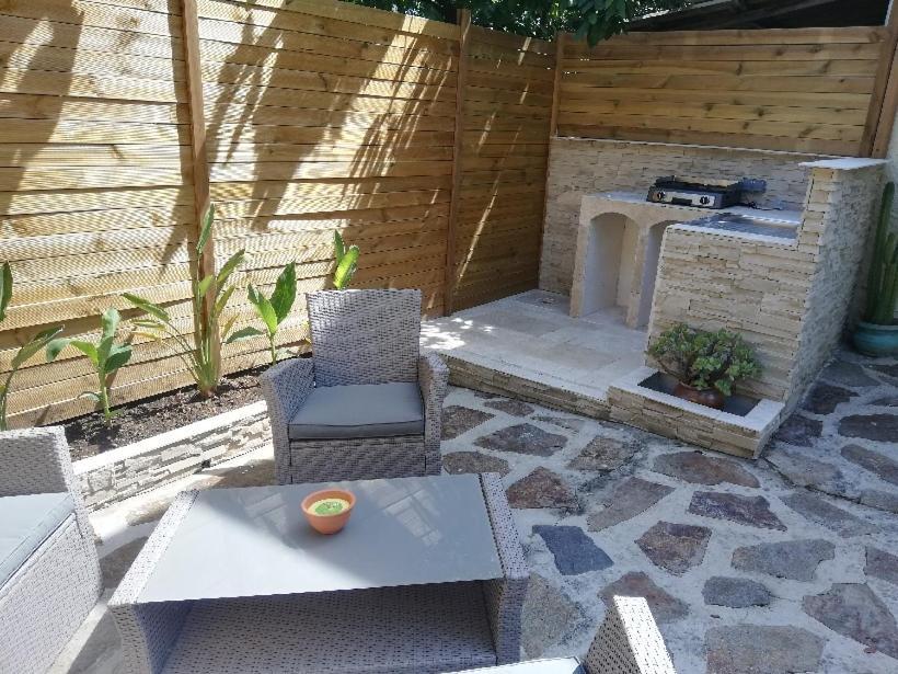Appartement T2 Rez De Villa Proche Bord De Mer Le Pradet Εξωτερικό φωτογραφία